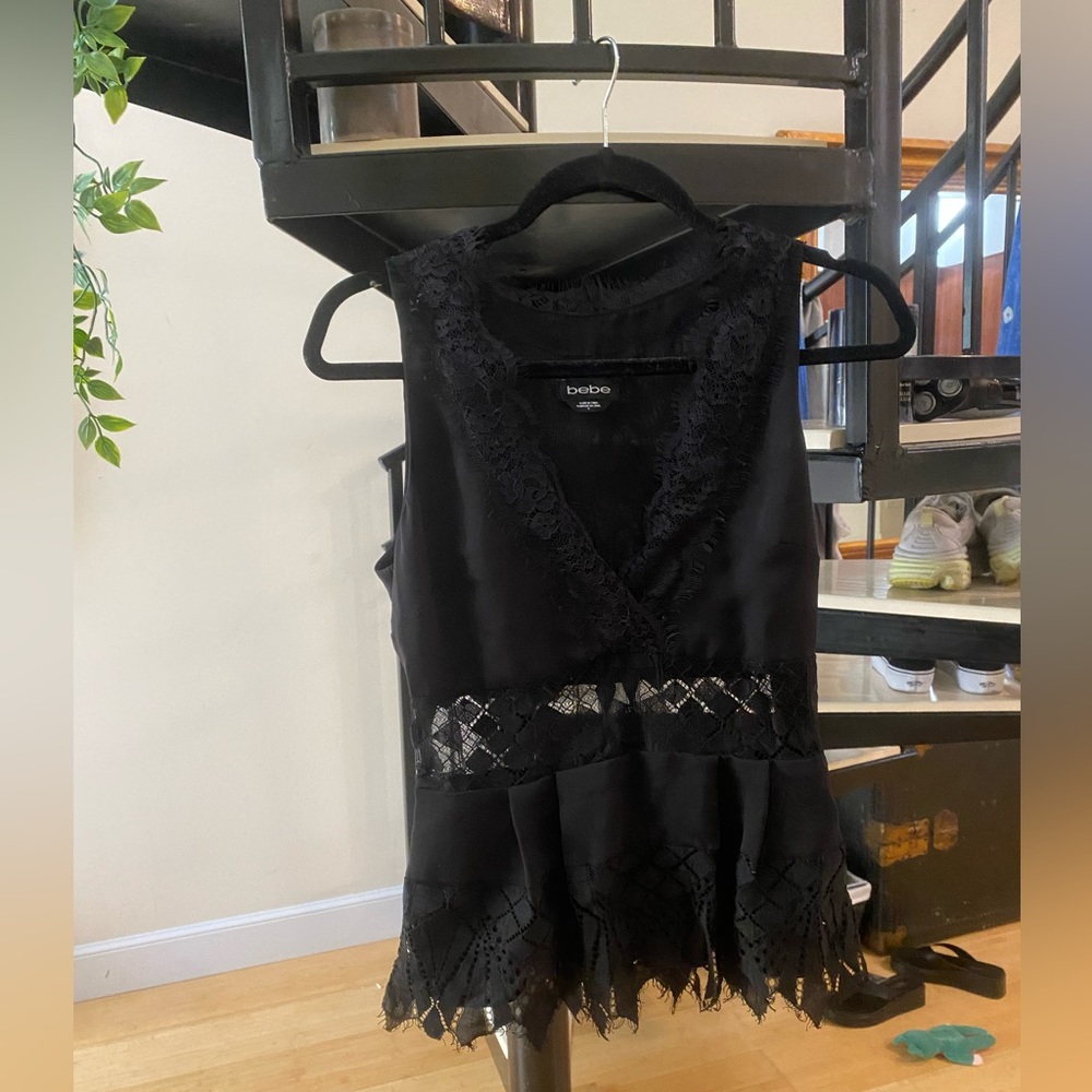 Bebe size 4 cute black hot top
